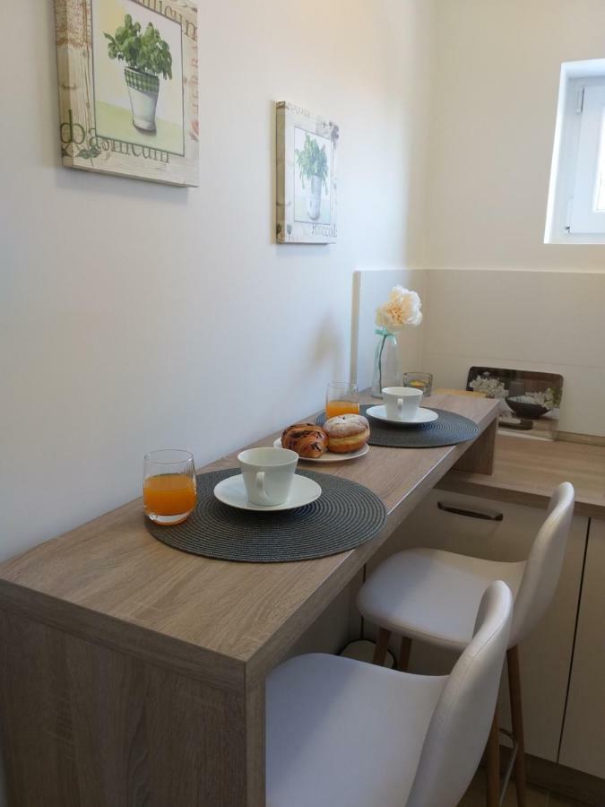 Apartman Luka プーラ エクステリア 写真